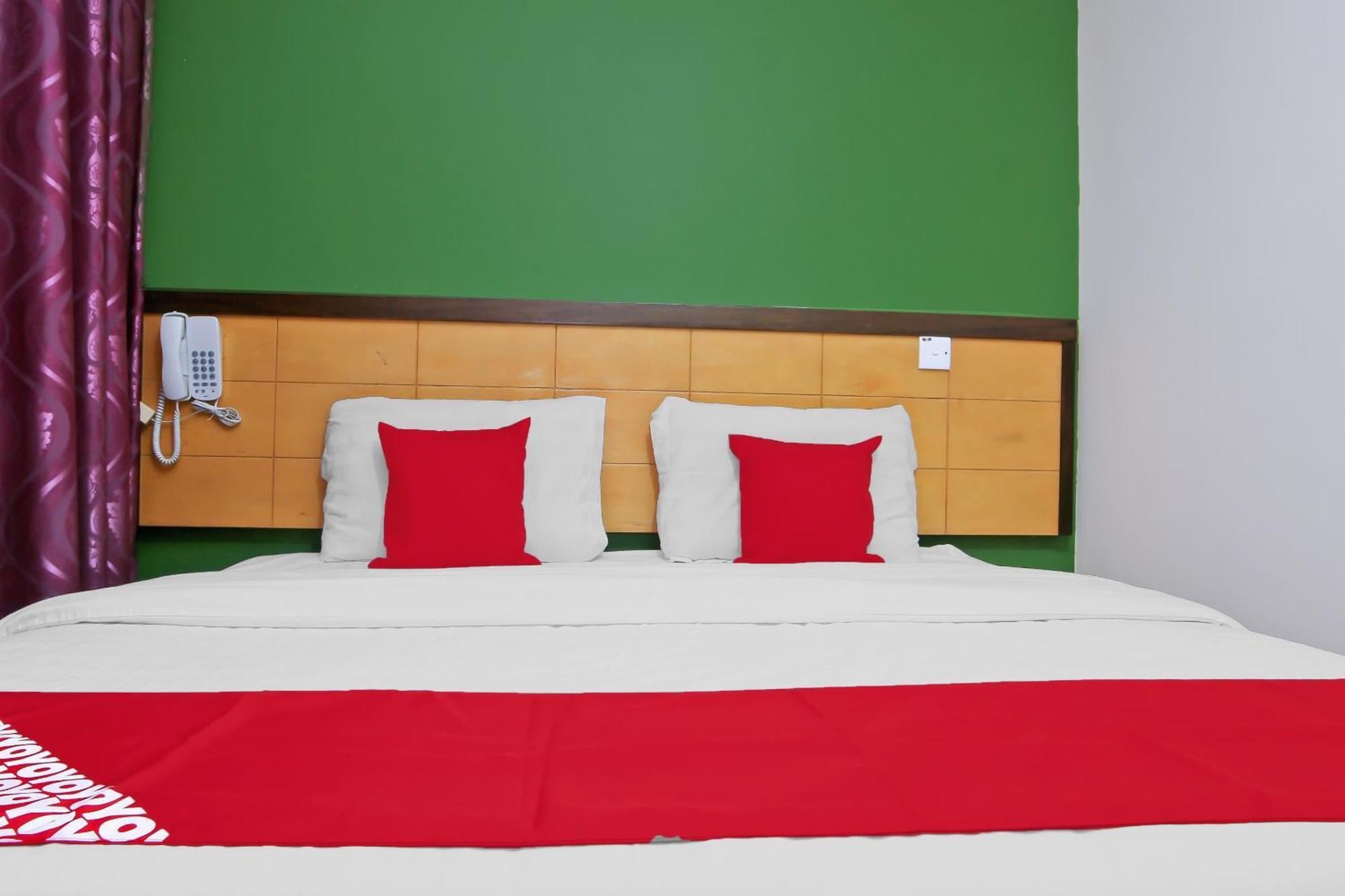 Oyo 44054 Holiday Mansion Inn Sibu Dış mekan fotoğraf