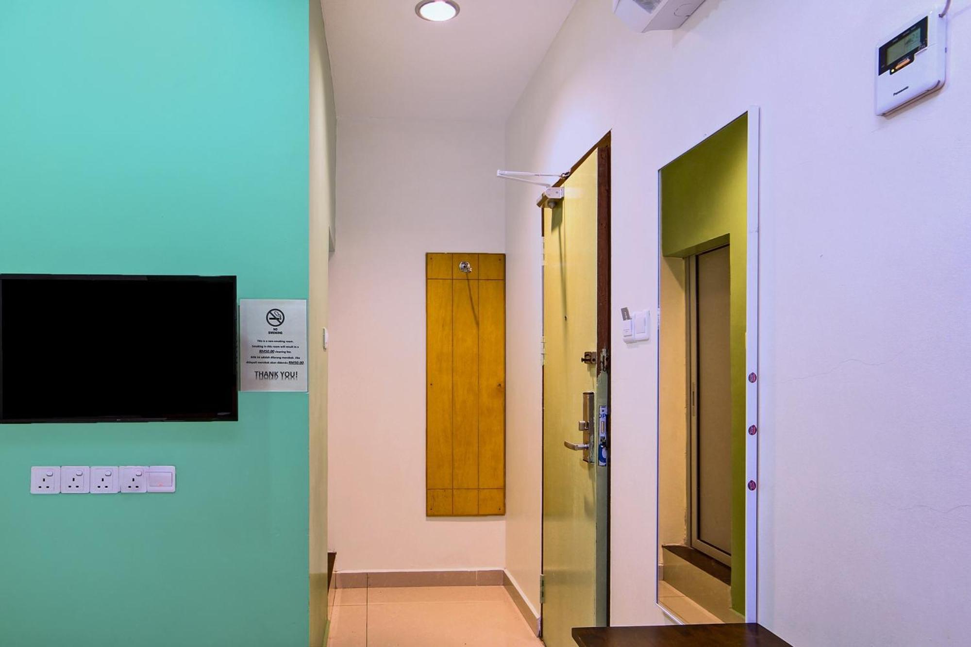Oyo 44054 Holiday Mansion Inn Sibu Dış mekan fotoğraf