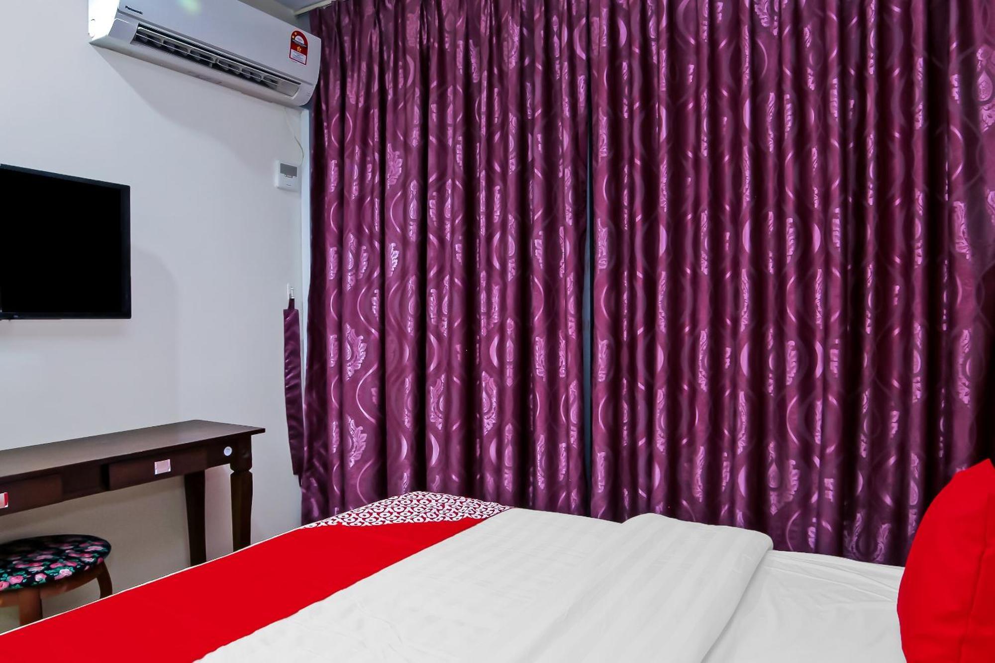 Oyo 44054 Holiday Mansion Inn Sibu Dış mekan fotoğraf