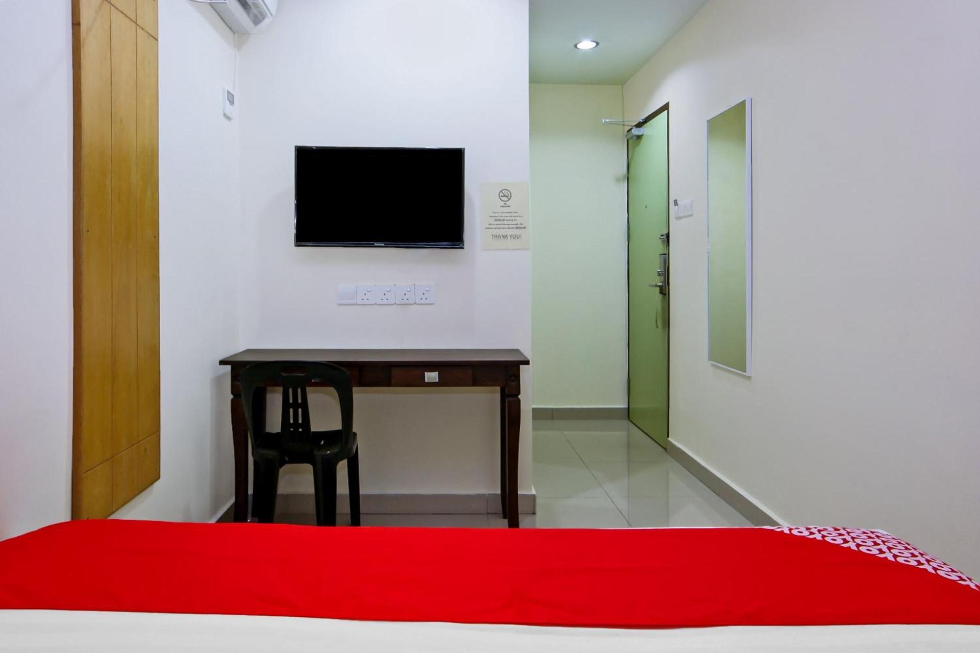 Oyo 44054 Holiday Mansion Inn Sibu Dış mekan fotoğraf