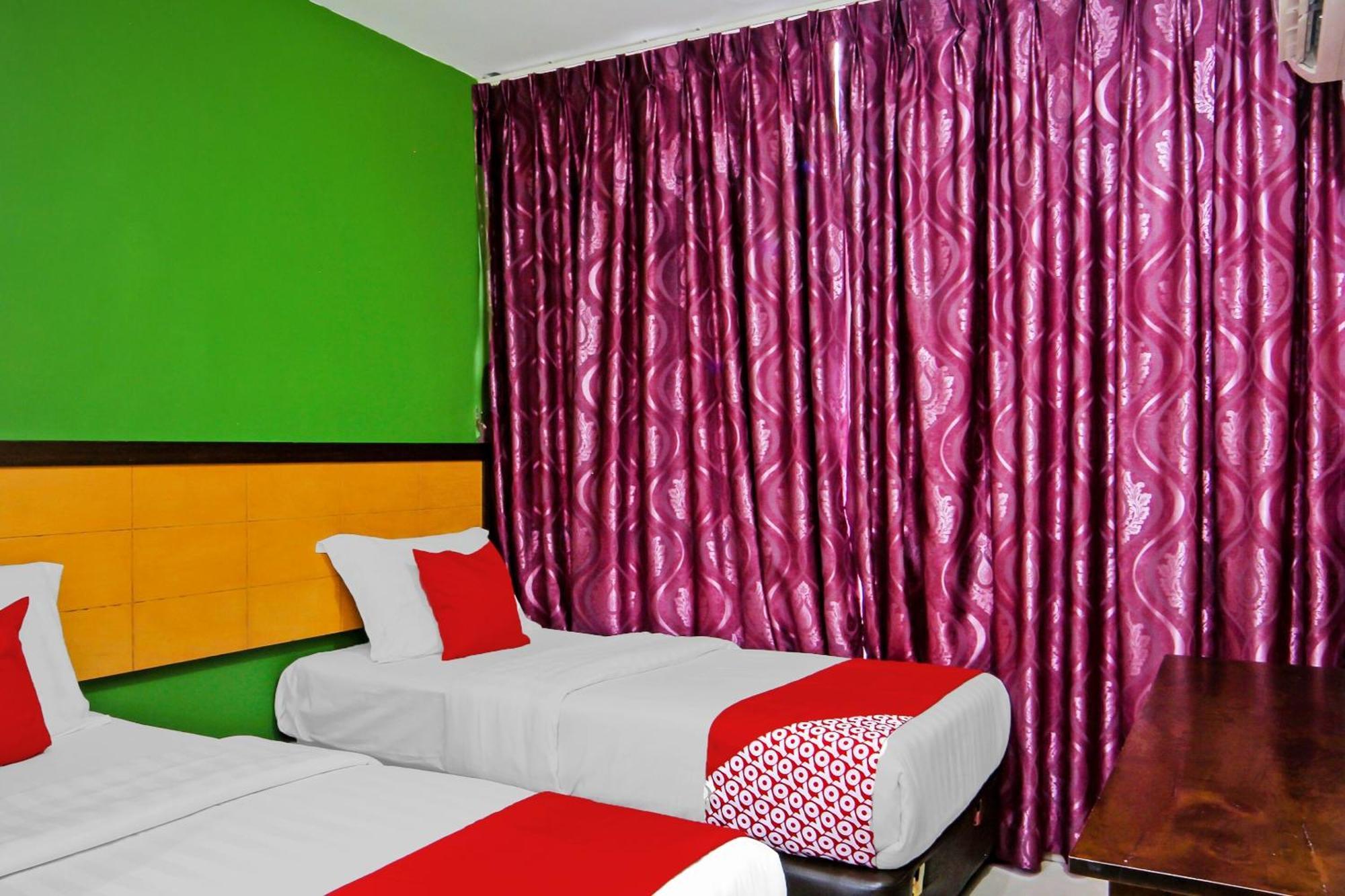 Oyo 44054 Holiday Mansion Inn Sibu Dış mekan fotoğraf