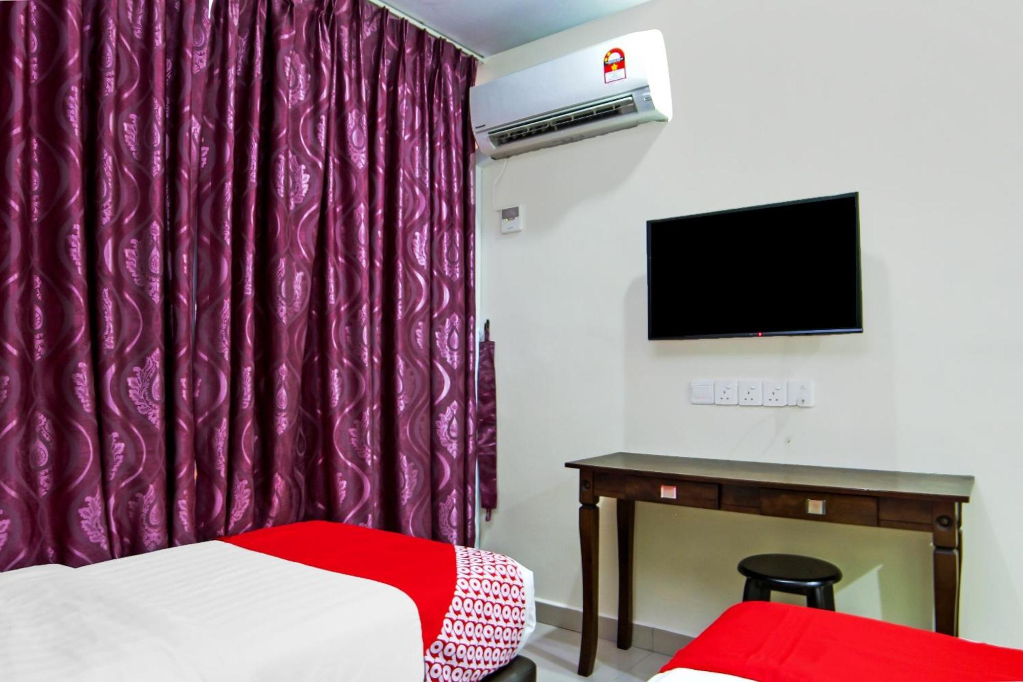 Oyo 44054 Holiday Mansion Inn Sibu Dış mekan fotoğraf
